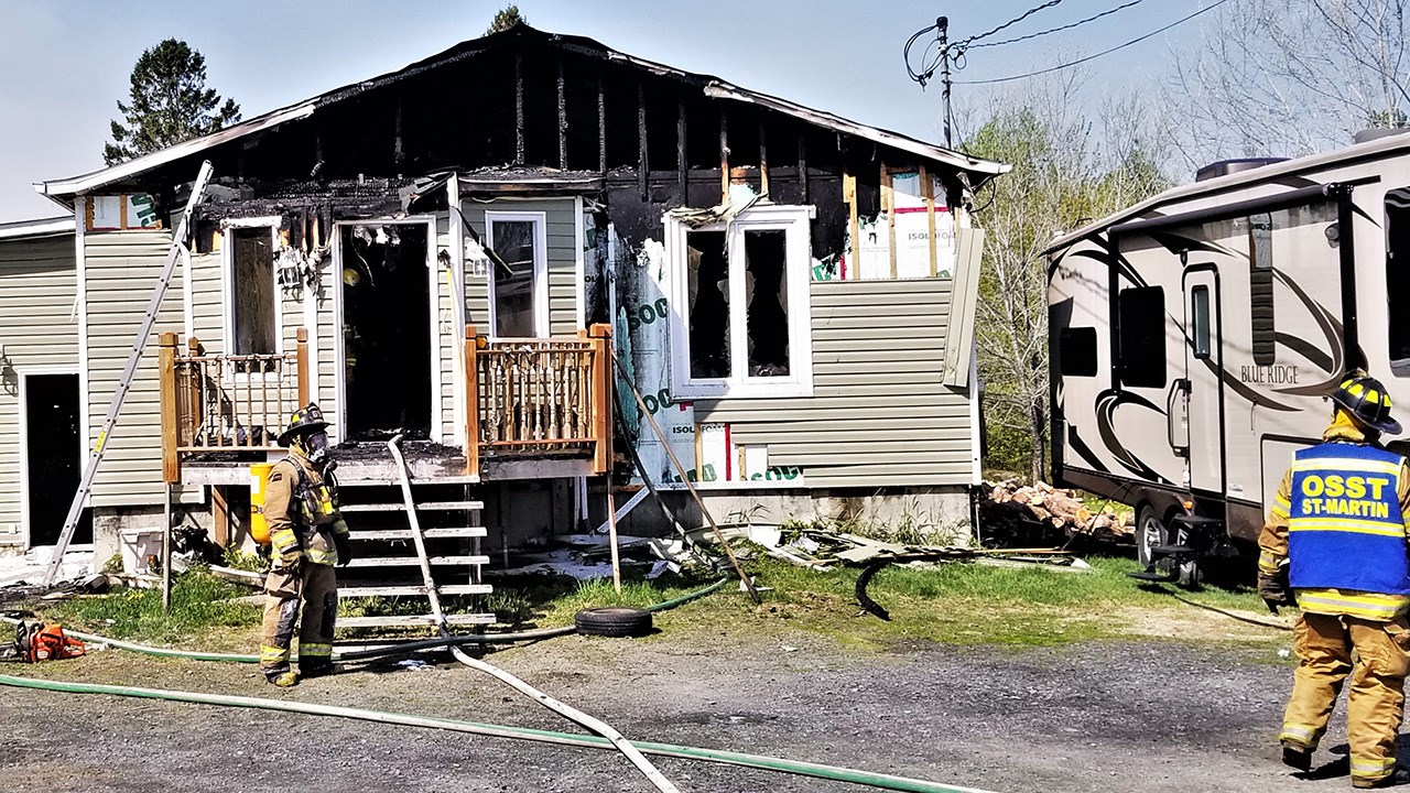 Incendie sur la route 204 à St-Martin : la maison est une perte totale