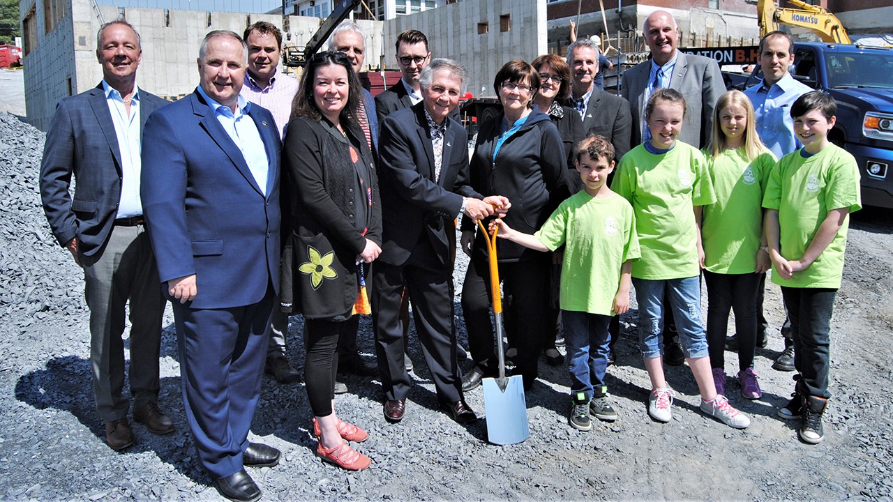 Les travaux d'agrandissement de l'école l'Éco-Pin ont officiellement été inaugurés
