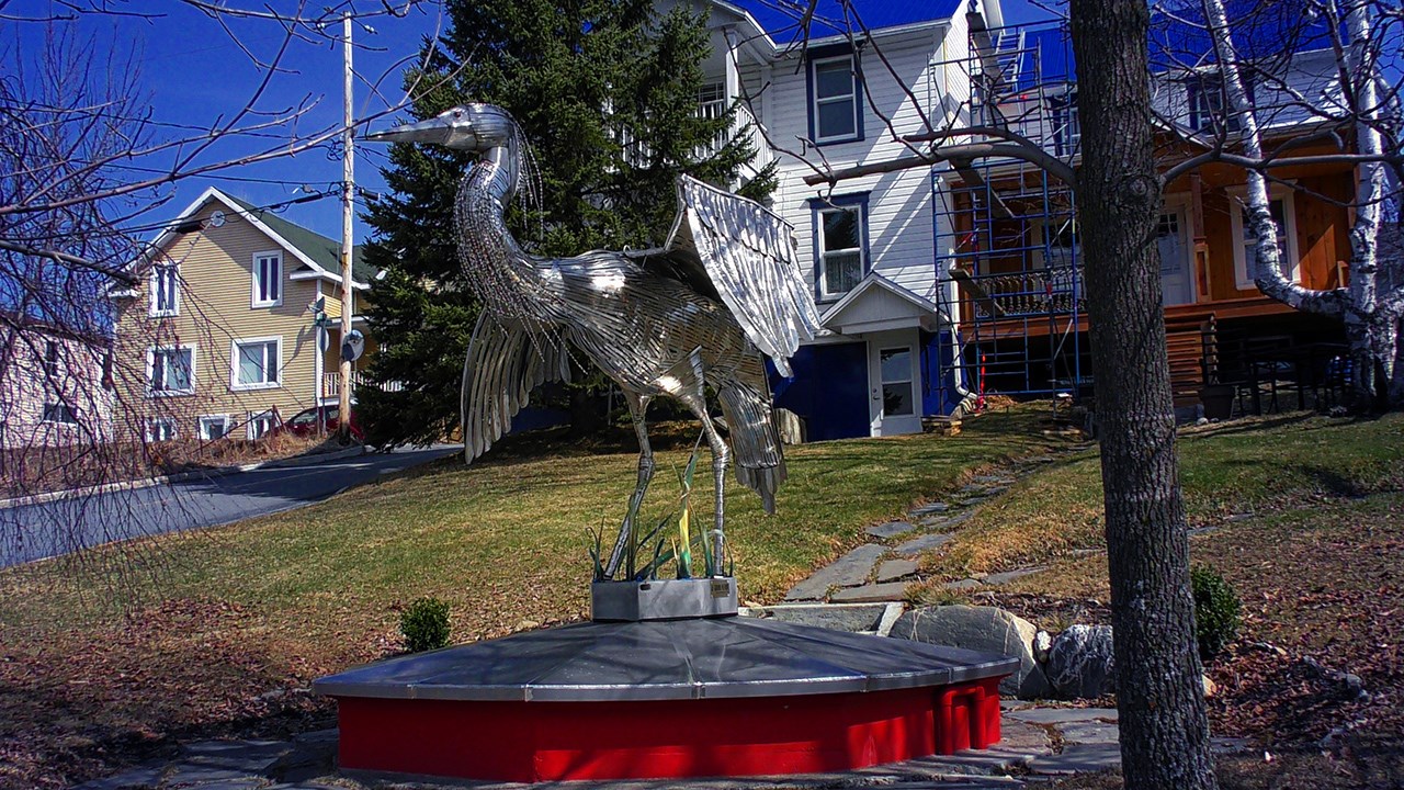 Normand DeLessard présente le Grand Héron de la Famille Nadeau de Saint-Côme–Linière de Beauce