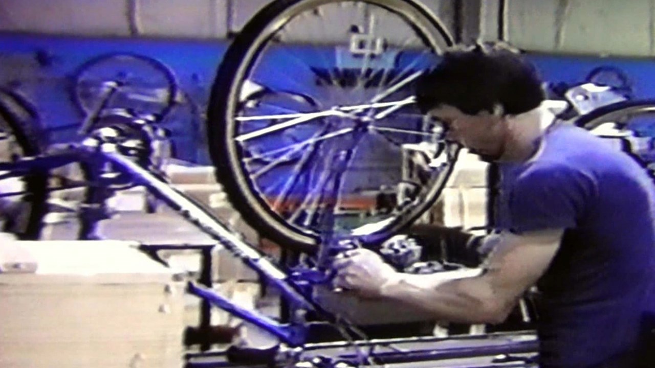 Normand DeLessard présente une visite de Procycle en 1985