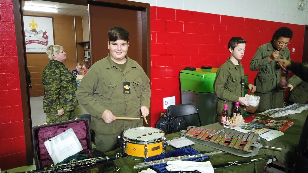 Normand DeLessard présente les portes ouvertes au manège militaire de Beauceville 2019