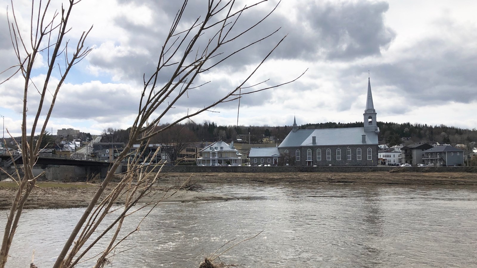 Une grande campagne de financement pour les sinistrés de Beauceville