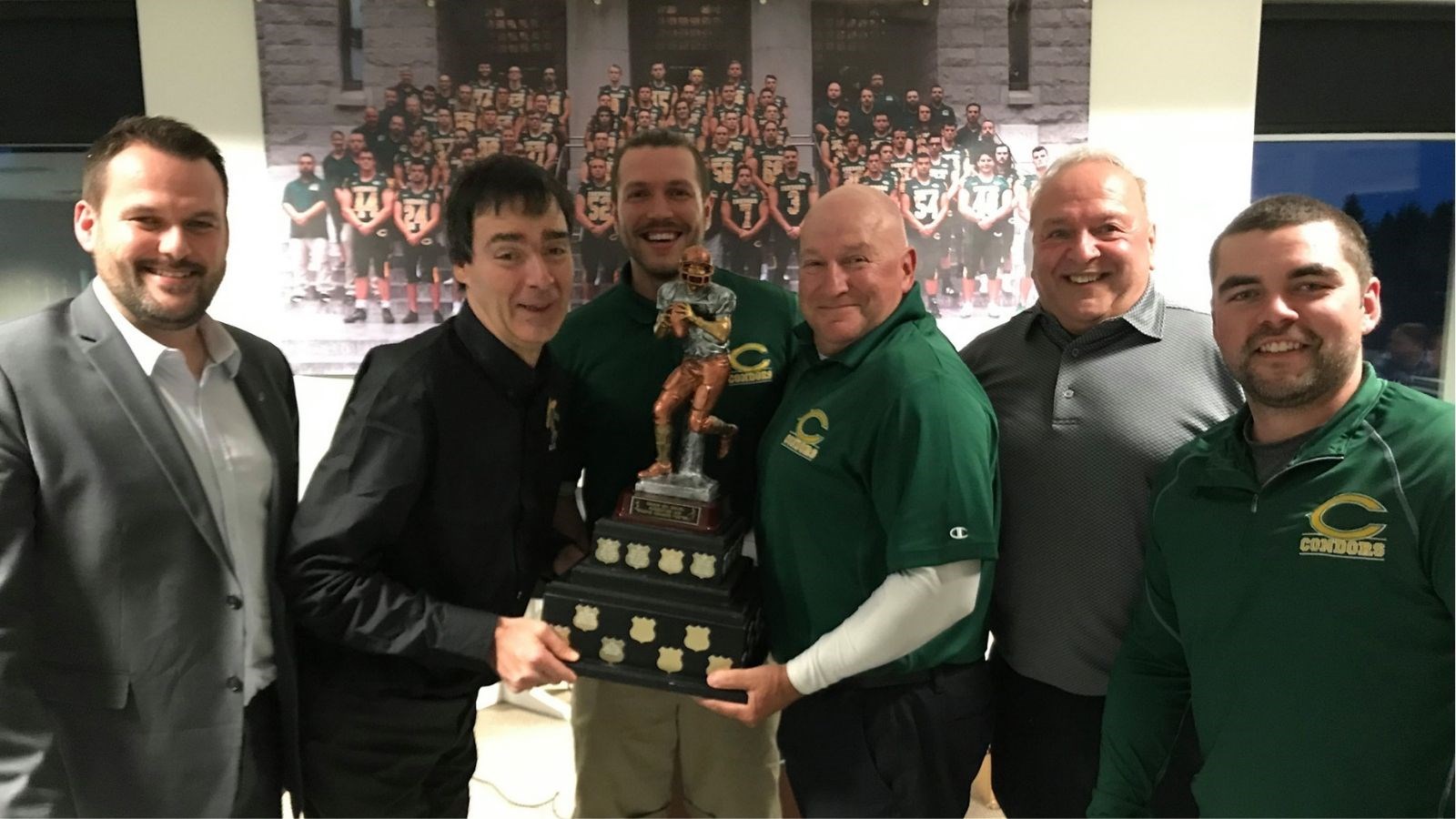 Près de 100 golfeurs prennent part au Tournoi de golf annuel des Condors