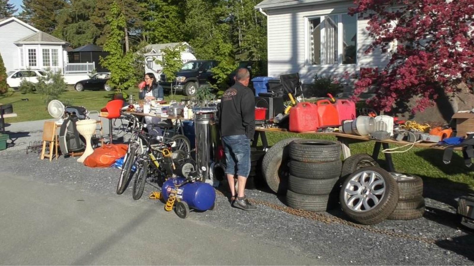 Normand DeLessard présente la vente de garage 2019 de Saint-Simon et de Notre-Dame-des-Pins