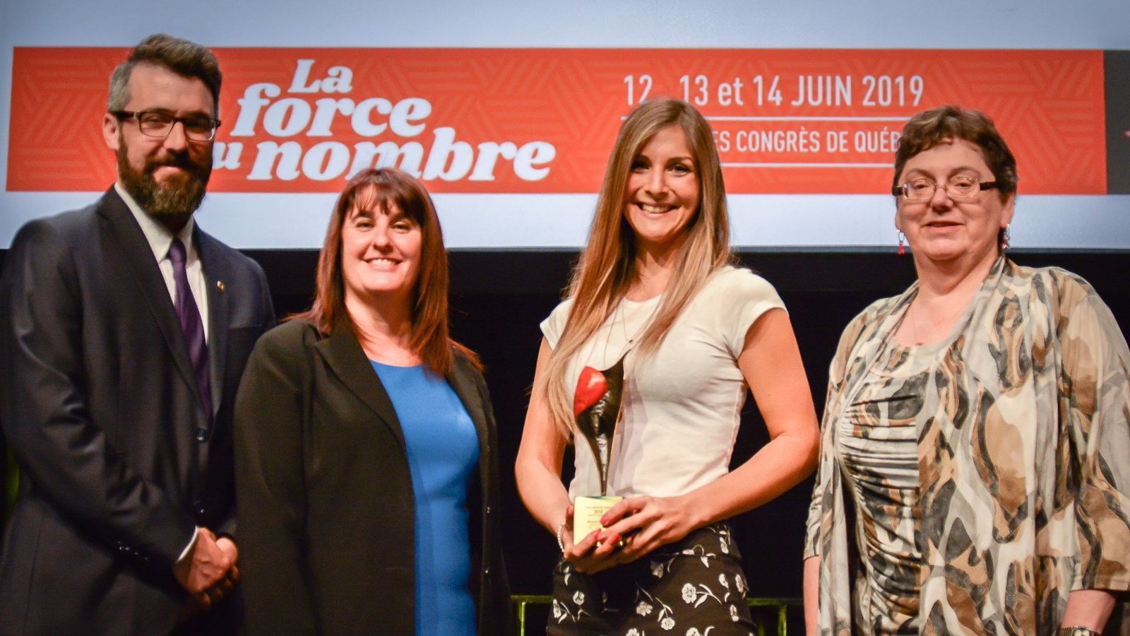 La directrice générale de St-Côme honorée pour son implication dans le projet de l'aréna