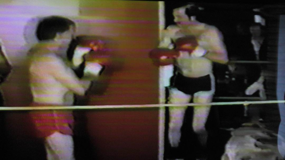 Normand DeLessard présente la boxe au Royal de la Guadeloupe en 1979