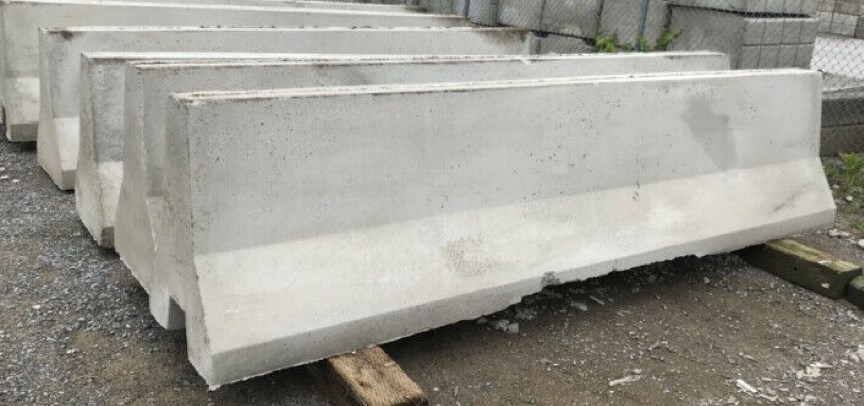 Beauceville installera des blocs de béton pour protéger son centre-ville des glaces