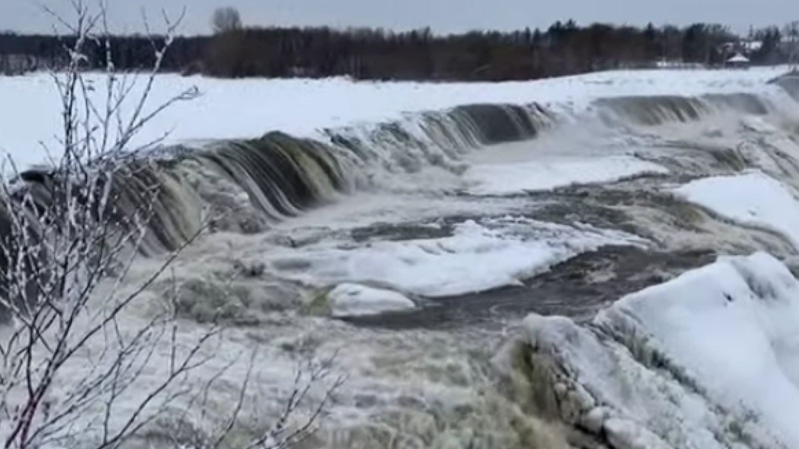 Des images hivernales des Chutes-de-la-Chaudière