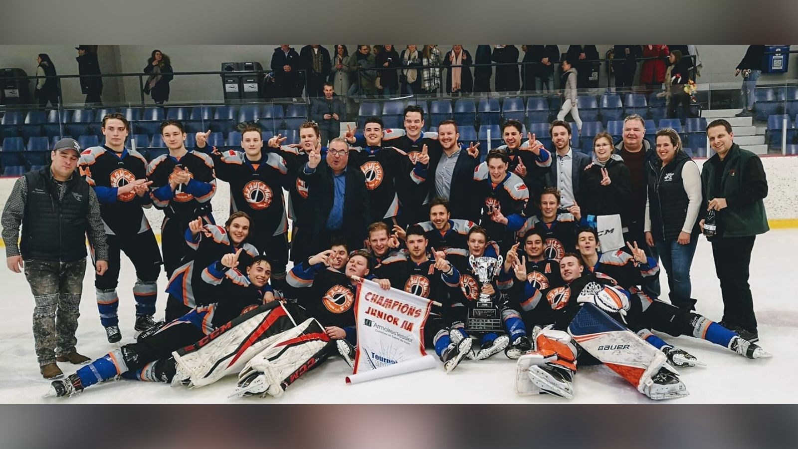 L'Assurancia remporte le 44e Tournoi provincial midget/junior Optimiste de Shawinigan