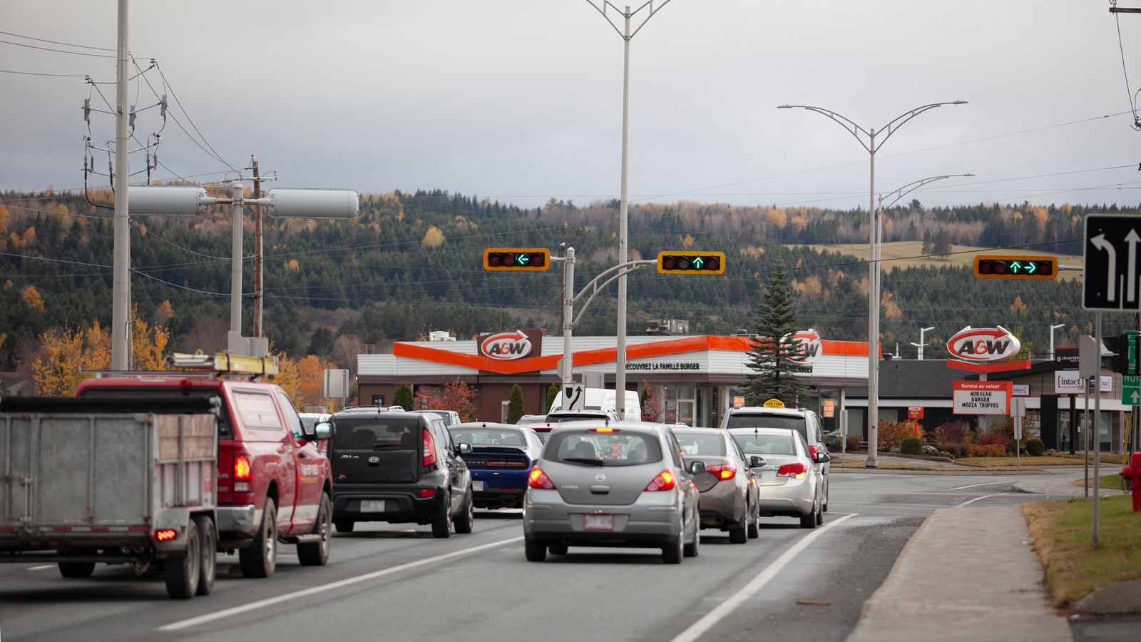 Projet de synchronisation des feux de circulation sur le boulevard Lacroix