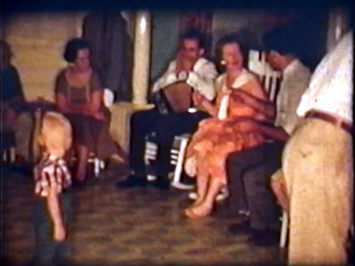 Normand DeLessard présente une soirée familiale d'autrefois à La Guadeloupe (1965)