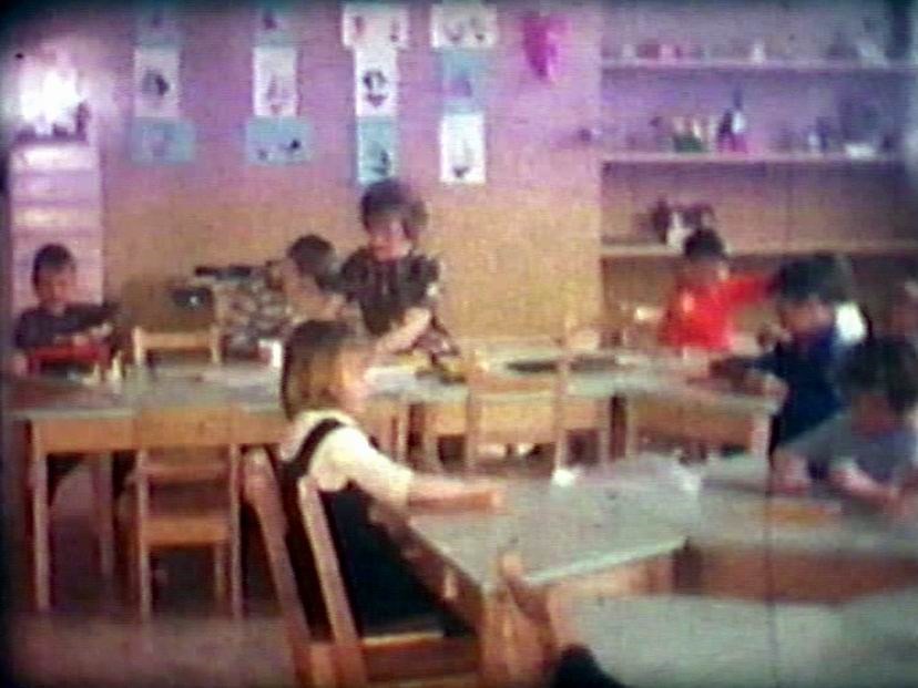 Normand DeLessard présente une classe de l'école Roy et Saint-Louis de La Guadeloupe en 1965