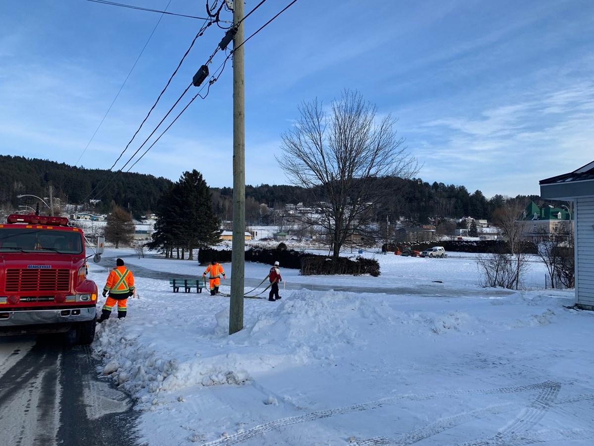 Beauceville ferme son aréna, mais aménage de nouveaux sentiers hivernaux