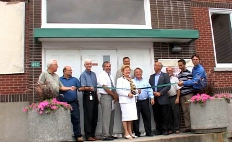 Normand DeLessard présente l'ouverture du centre culturel Télébec de la Guadeloupe