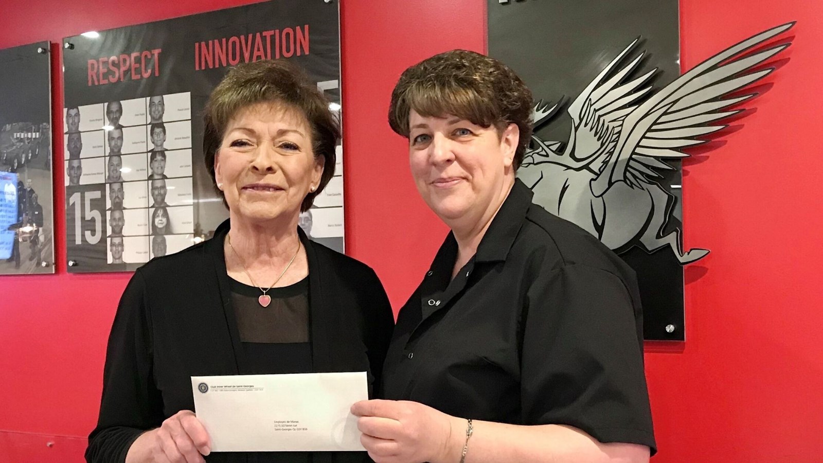 Manac remet 1 471 $ au Club Inner Wheel de Saint-Georges
