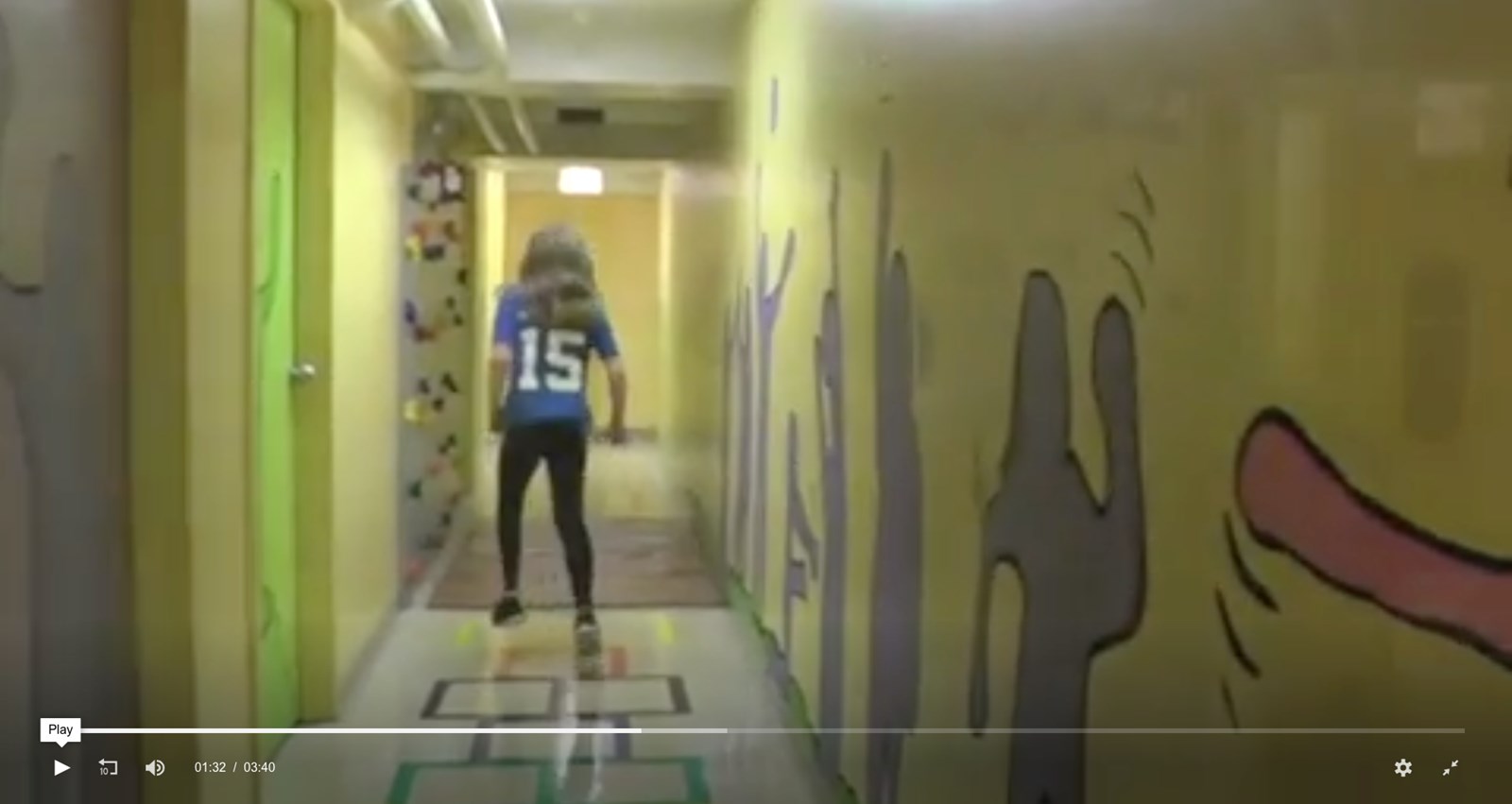 L’école Sainte-Famille revampe un vieux corridor inutilisé en super corridor actif