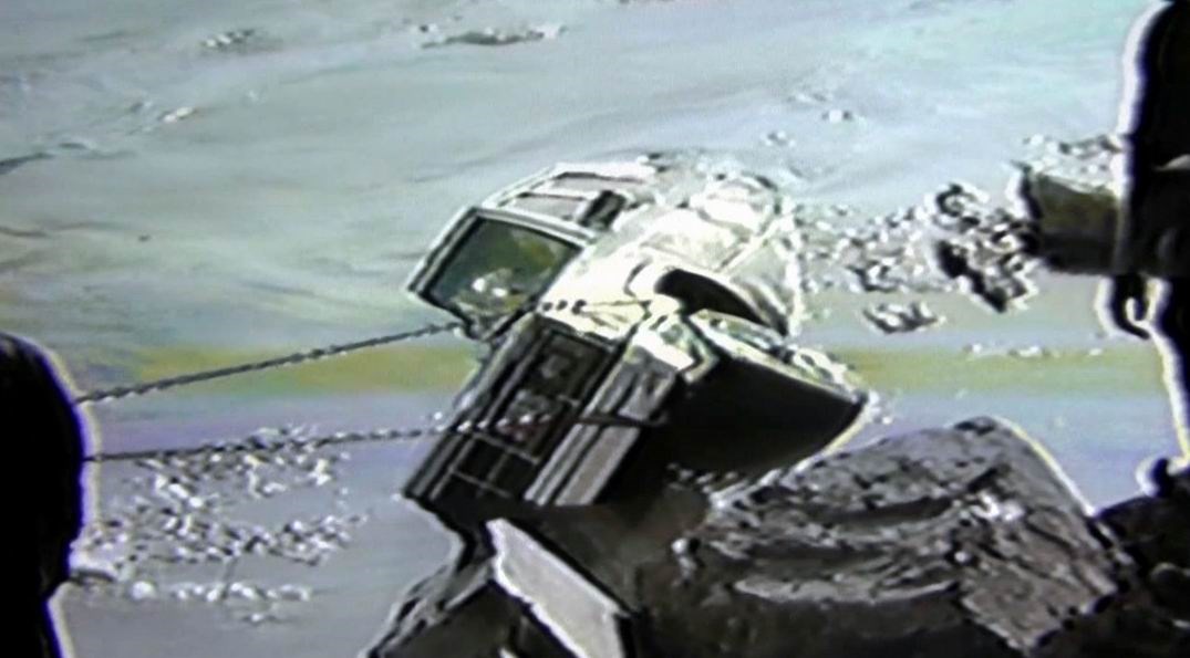 Normand De Lessard présente la récupération d'automobiles dans la rivière Chaudière en 1986