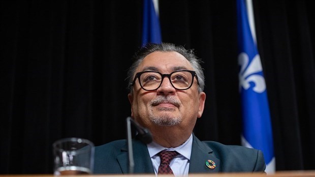 Québec considère la transmission communautaire du virus