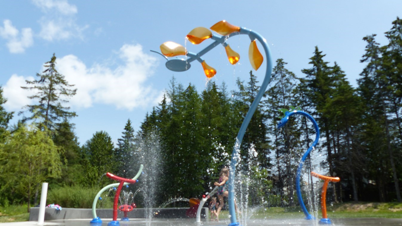Les travaux d'aménagement des jeux d'eau au parc l'érablière débutent