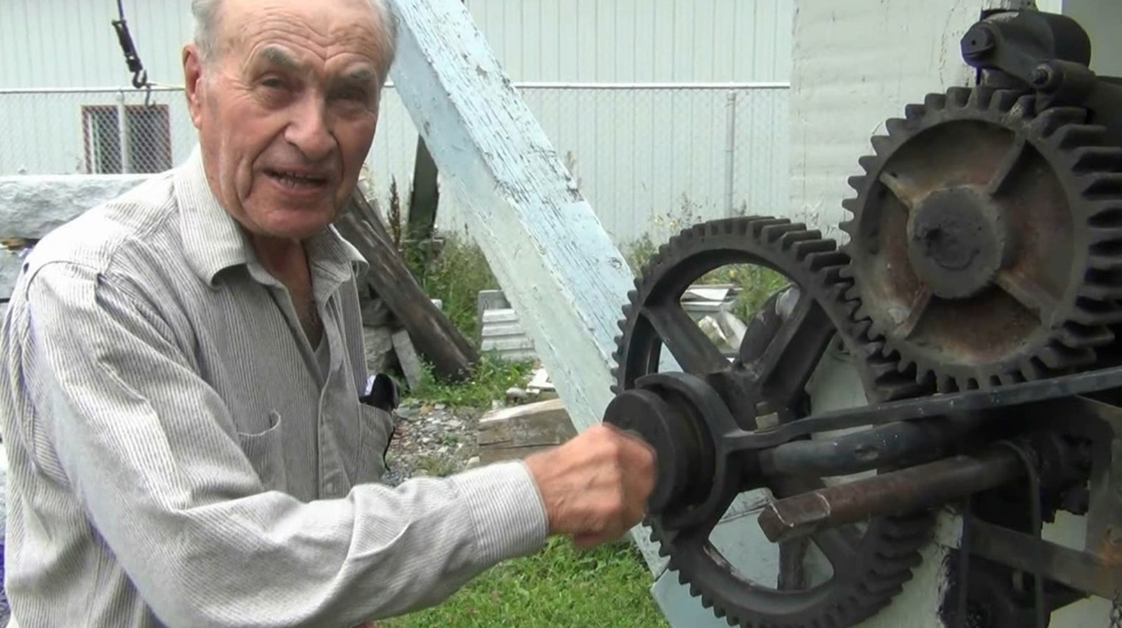 Normand De Lessard présente l'histoire de Conrad Caron de Beauceville