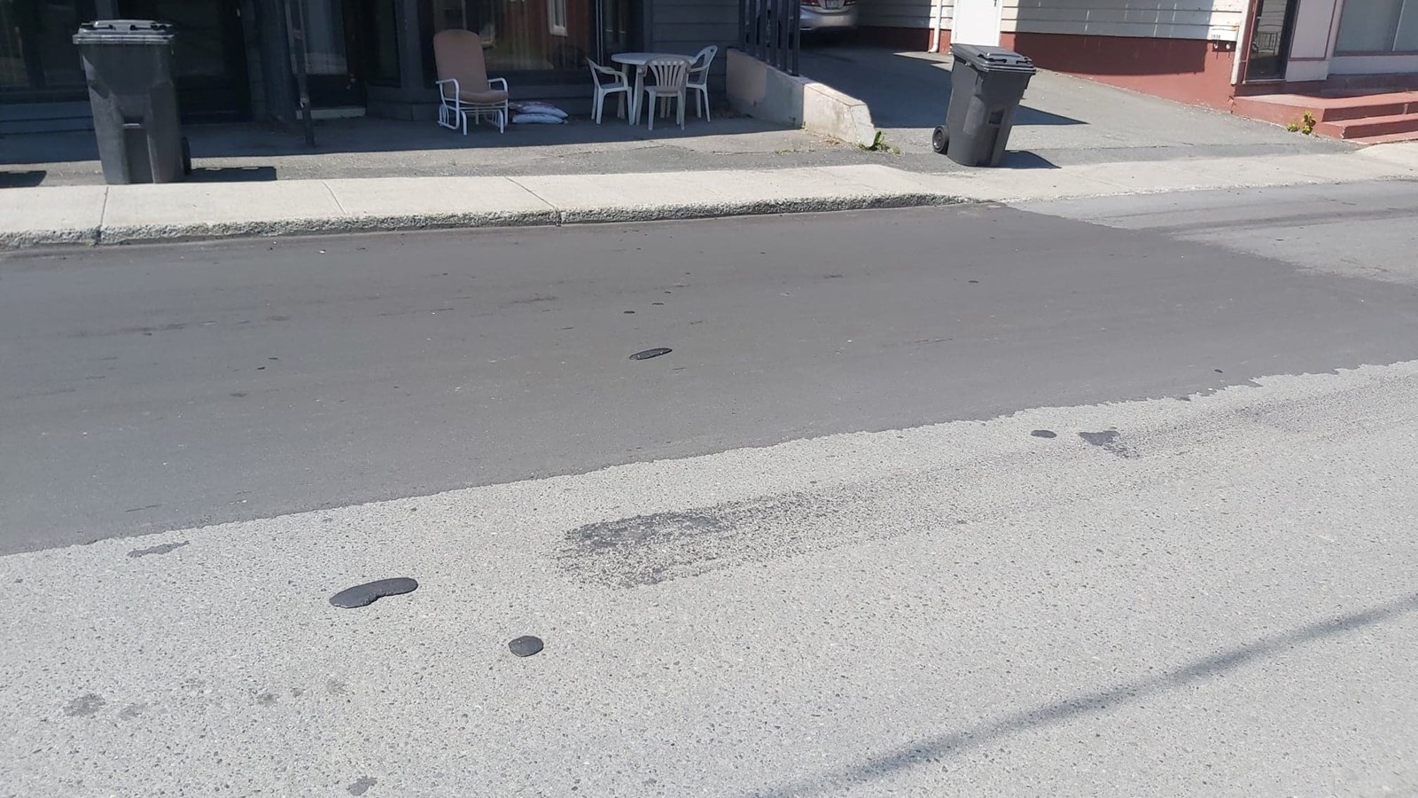 Des travaux de pavage laissent des traces à Saint-Georges
