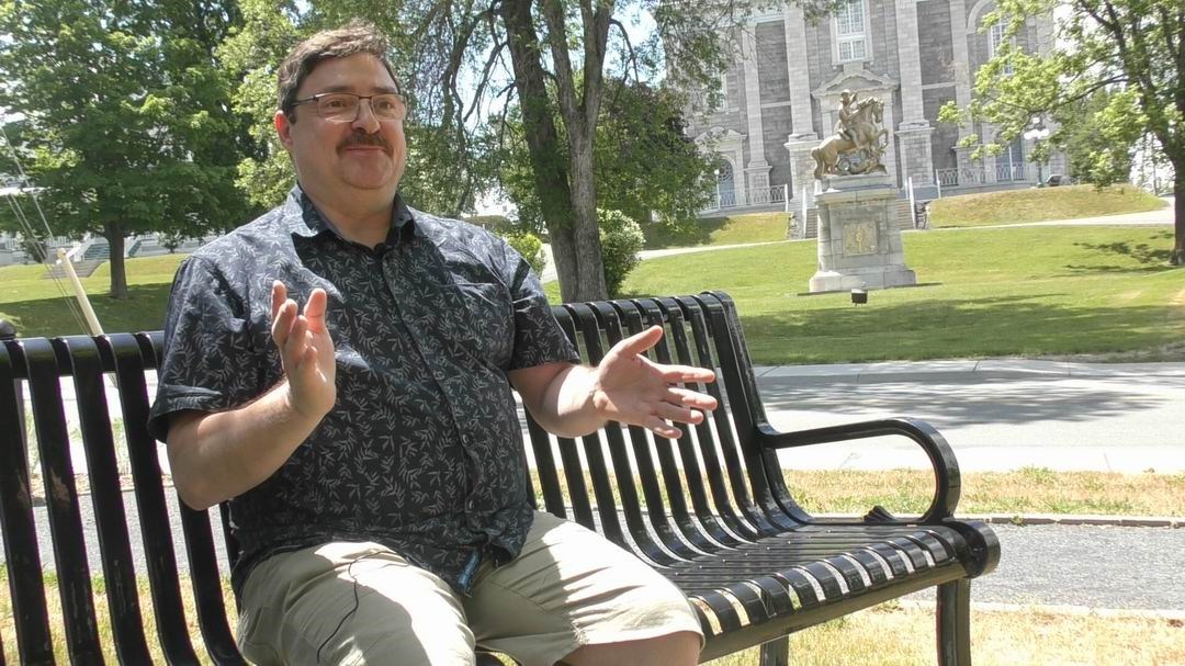 Normand DeLessard présente Michel Leclerc, Aimes-tu ma différence