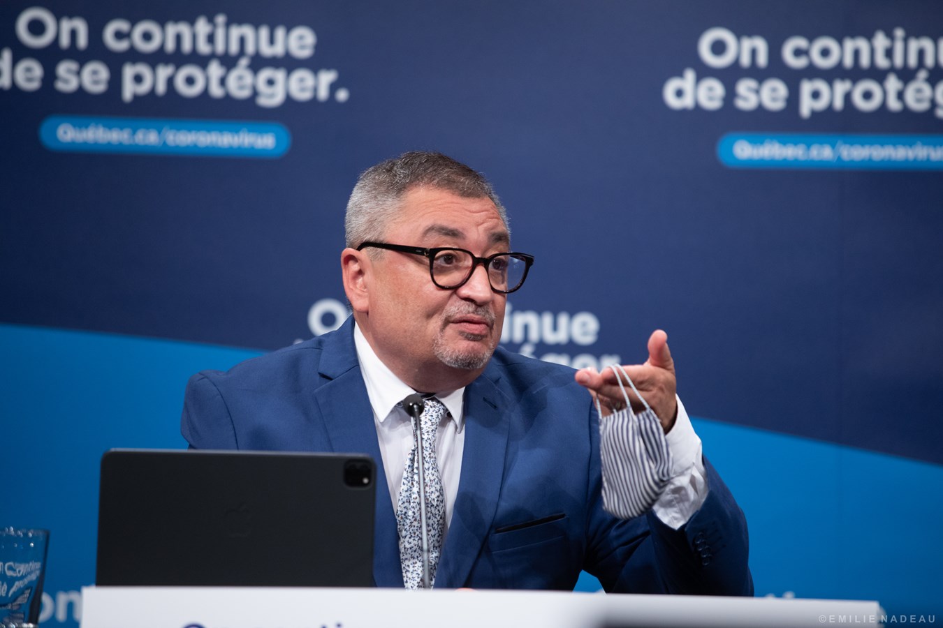 COVID-19:  Horacio Arruda met en garde de respecter les règles