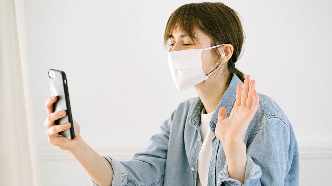 La vice-première ministre lance un message aux jeunes