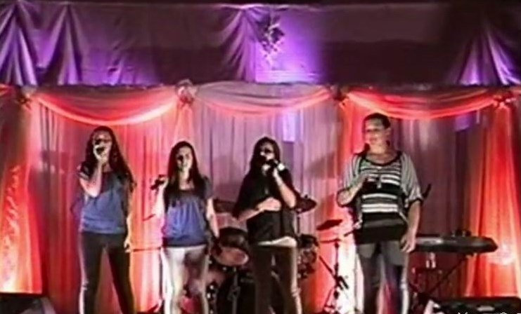 Normand DeLessard présente le spectacle Star de La Guadeloupe en 2012