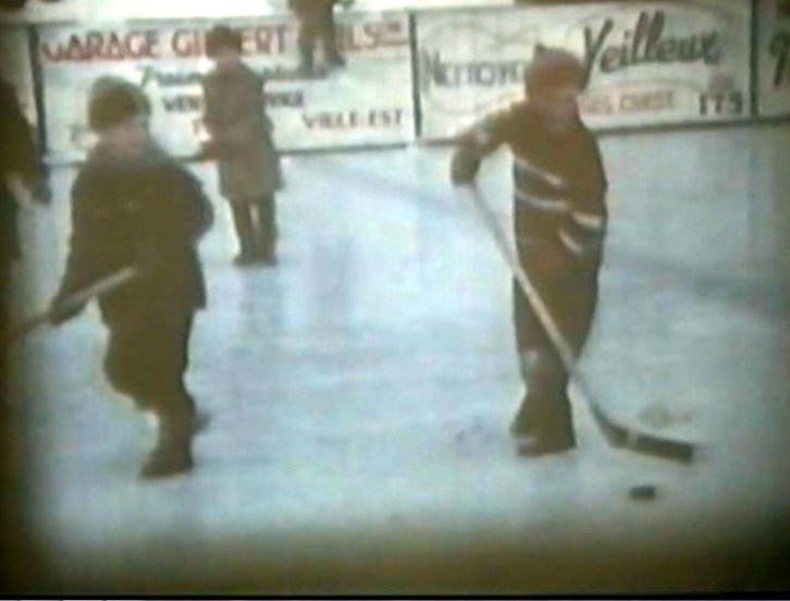 Normand DeLessard Normand présente la patinoire de Saint-Georges en 1956