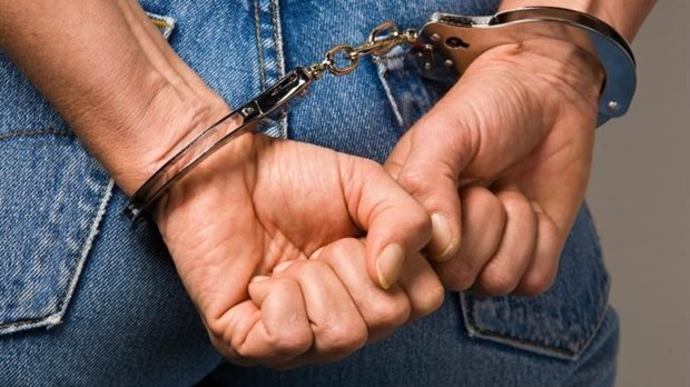 Deux individus arrêtés à Sainte-Marie pour possession de stupéfiants