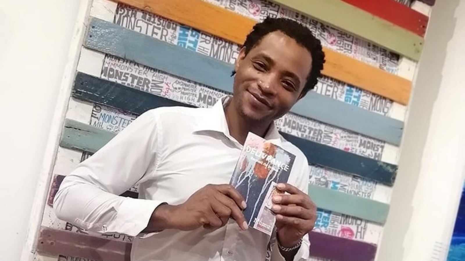 Lancement du premier recueil de poésie pour l'auteur Mumu