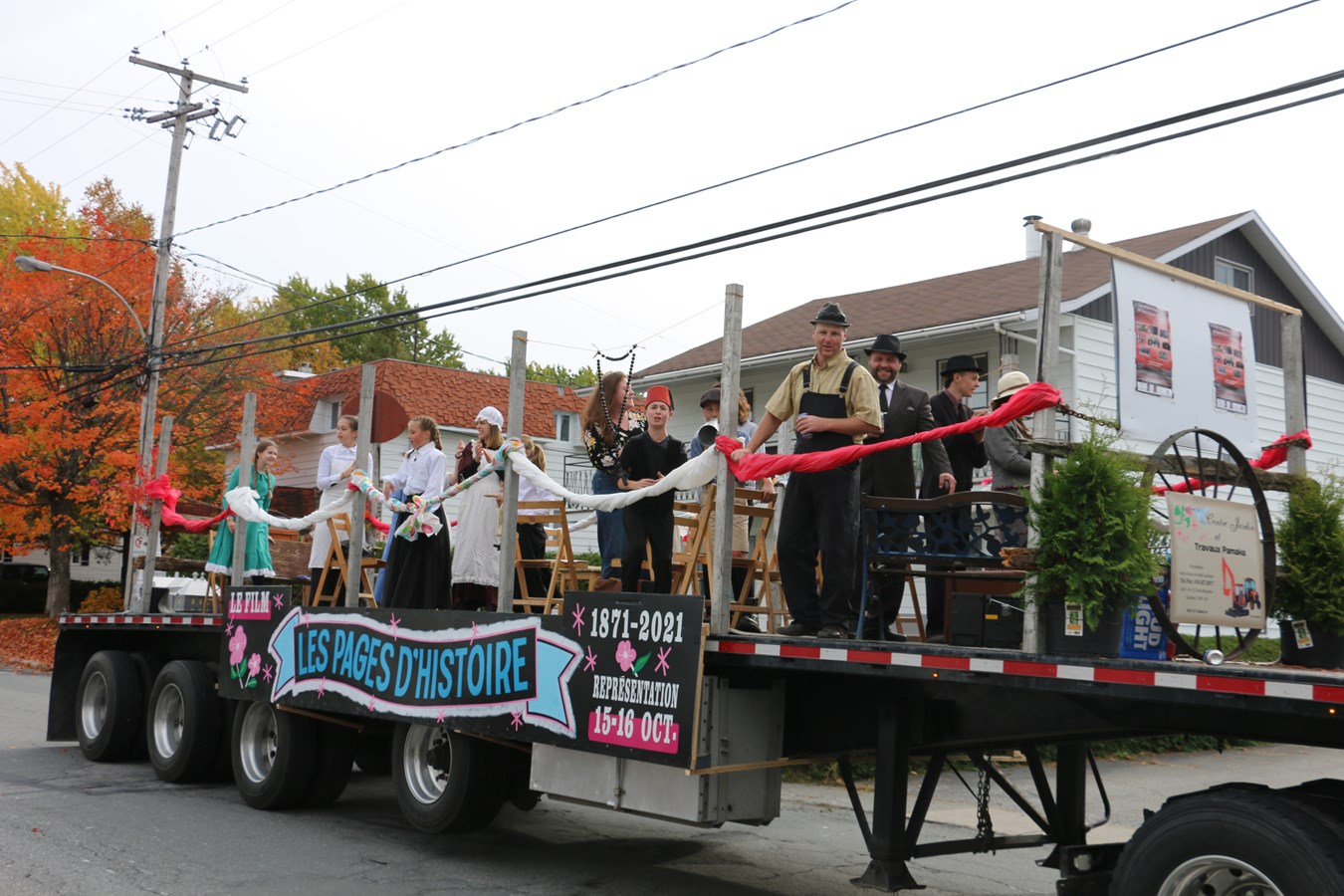 Un franc succès pour la parade des Fêtes du 150e de fondation