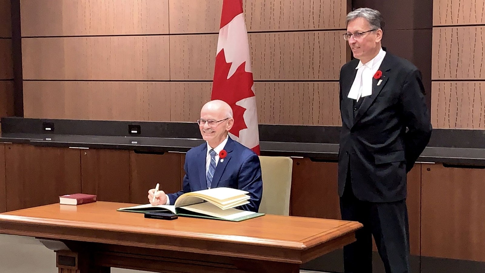 Une 2e assermentation pour le député Richard Lehoux