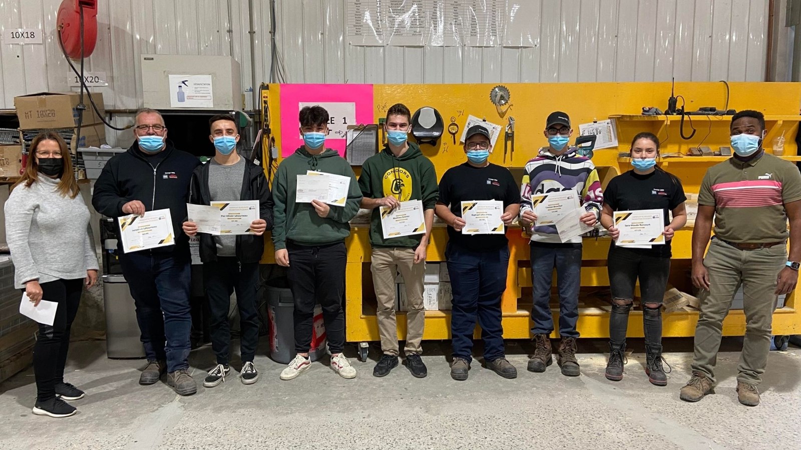 Le Groupe RBR remet des bourses à 17 jeunes travailleurs