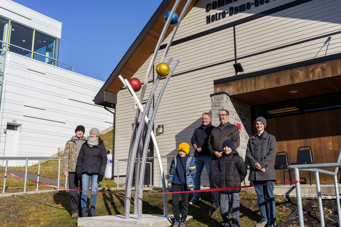 Une oeuvre d'art collective inaugurée à Notre-Dame-des-Pins