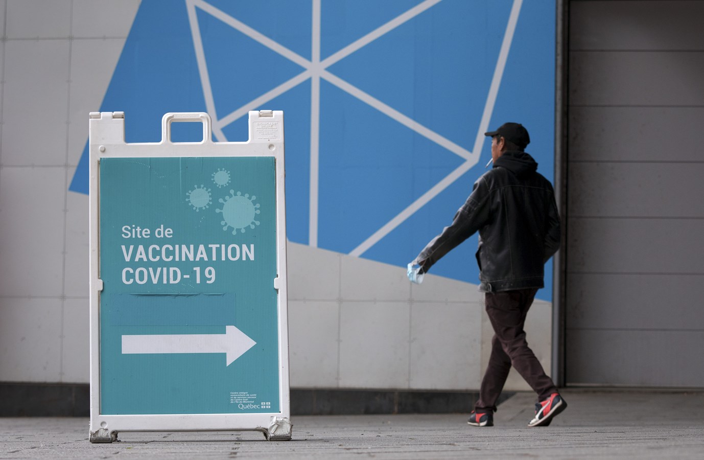 Le nombre de nouveaux cas de COVID-19 s'élève à 815 au Québec