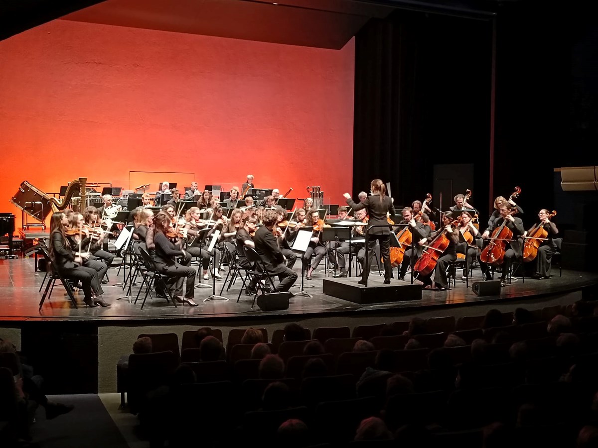 « Carte blanche à Dina Gilbert » en France