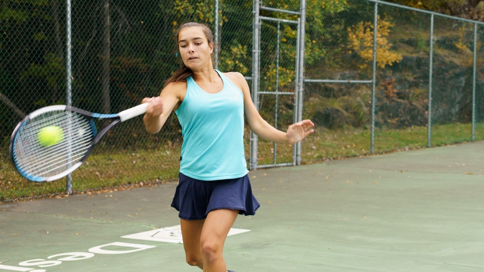 Alizée Poulin poursuit son chemin vers les Championnats canadiens de tennis