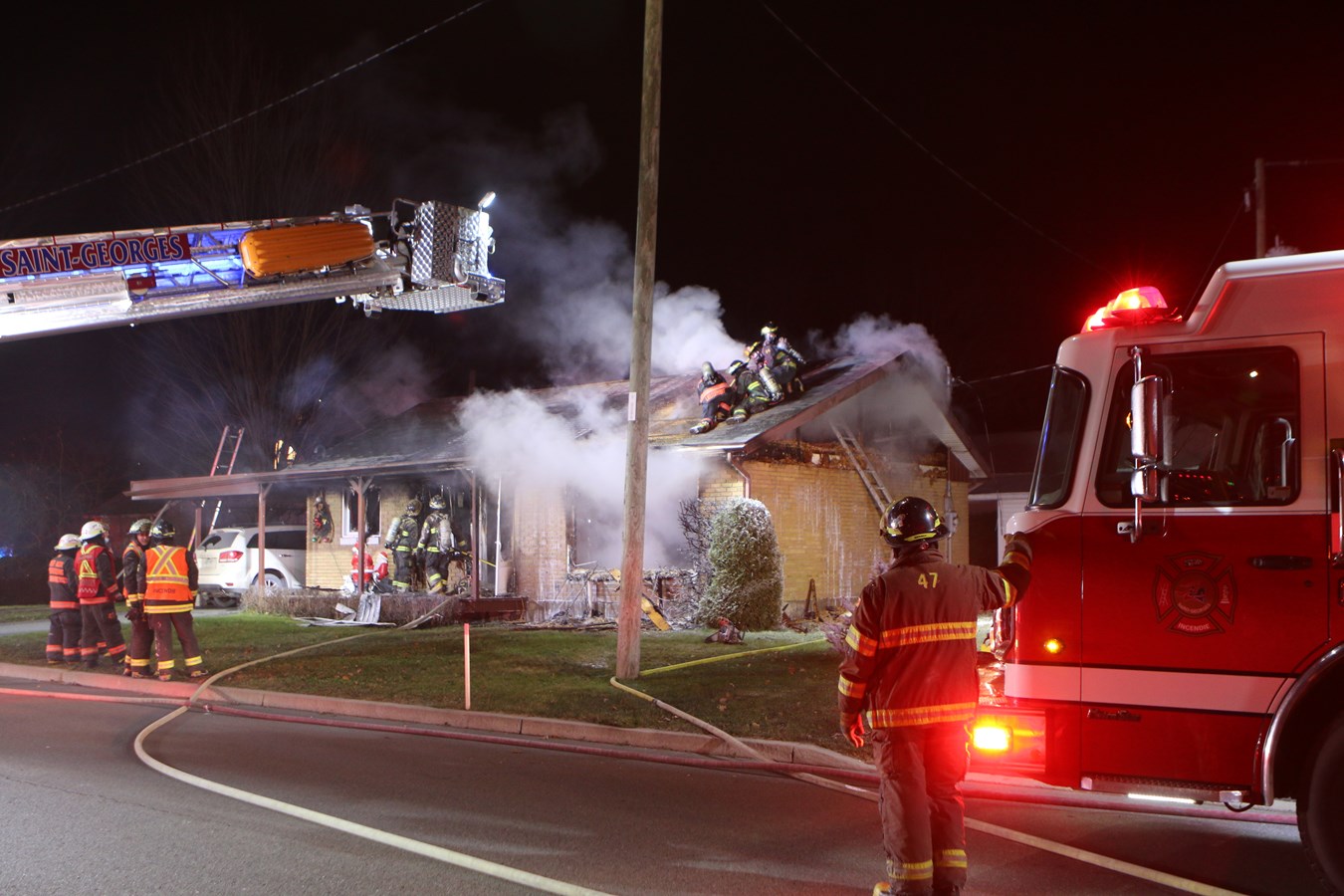 Les dommages sont considérables pour la résidence qui a pris feu hier soir