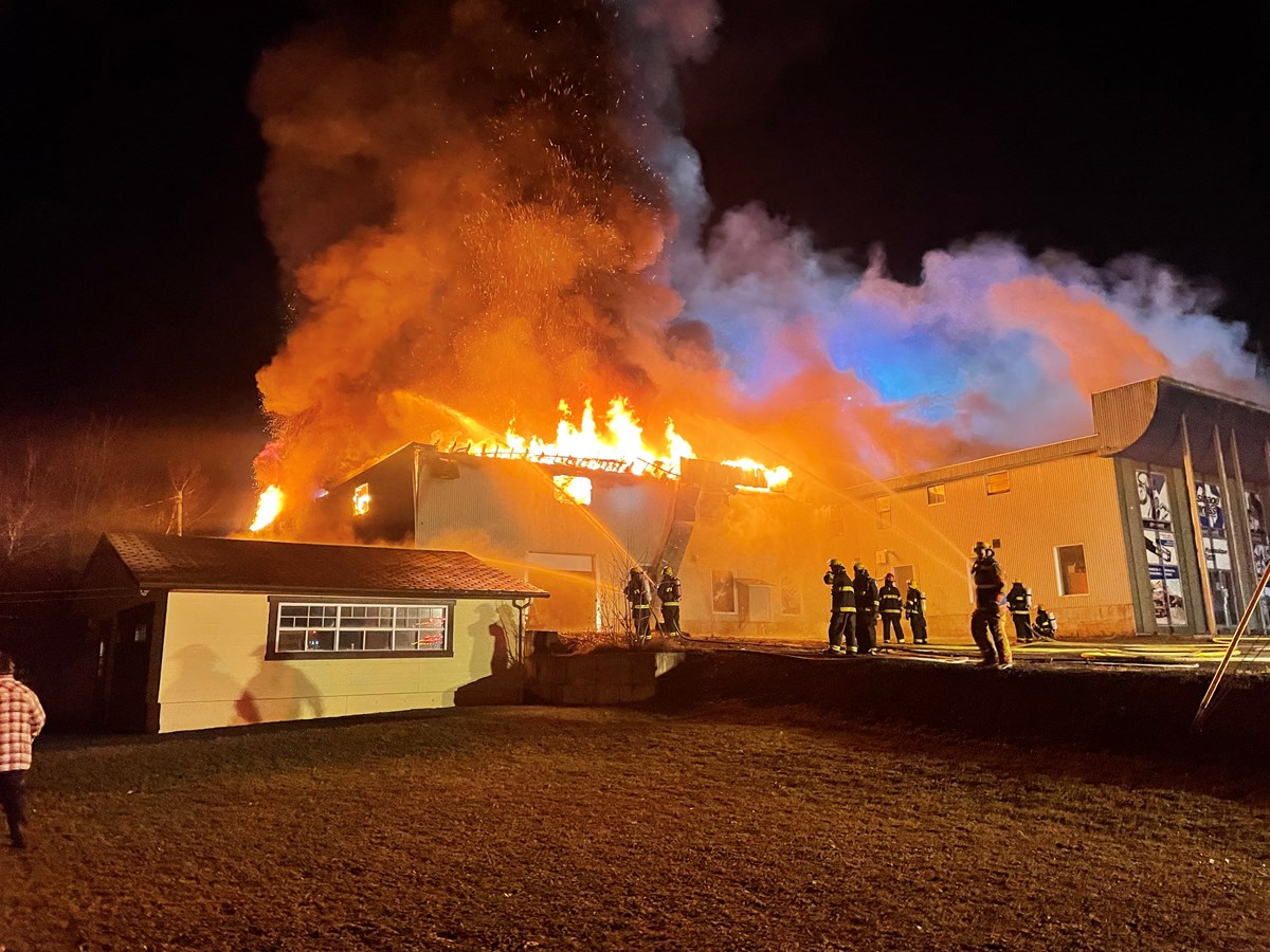 Un important feu chez Usinage Xpress à Saint-Benoît-Labre 