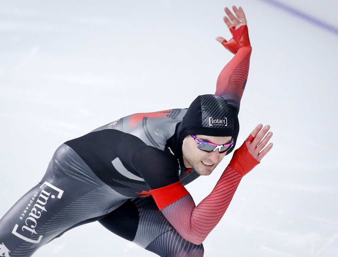 Laurent Dubreuil établit un record personnel et décroche l'or sur 500 m à Calgary