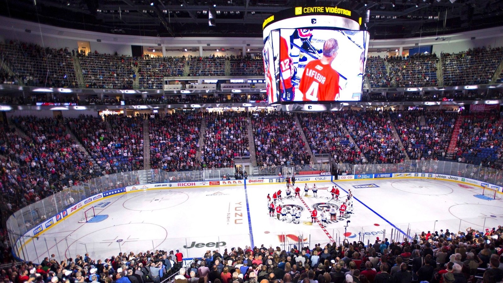 Bettman n'exclut pas un retour de la LNH à Québec, mais rien n'est imminent