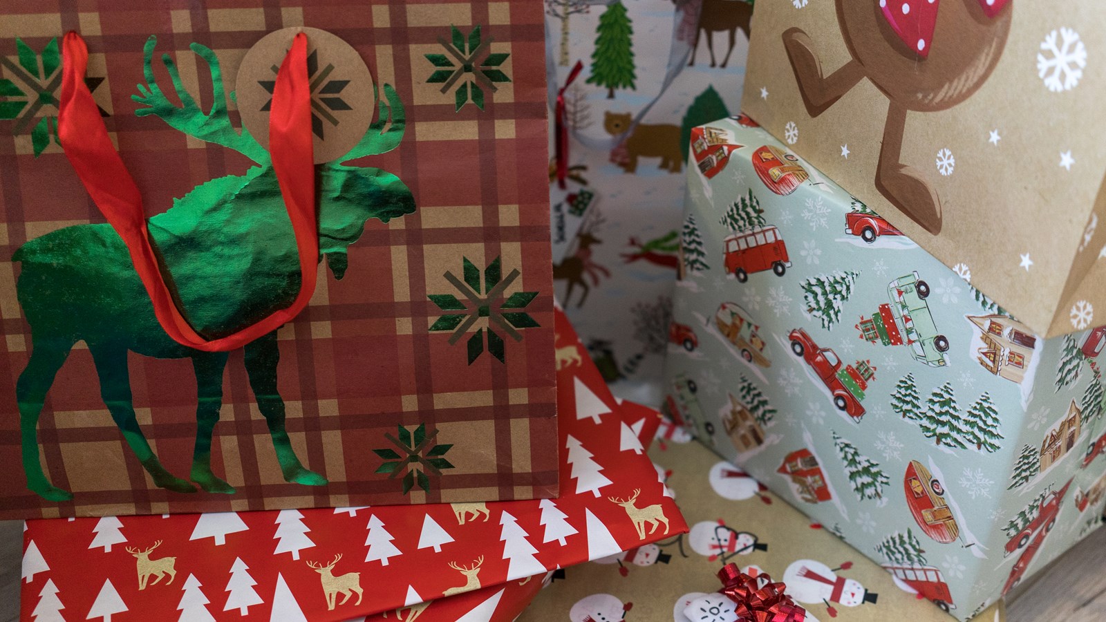 Achat des cadeaux de Noël: les magasins ont encore la cote