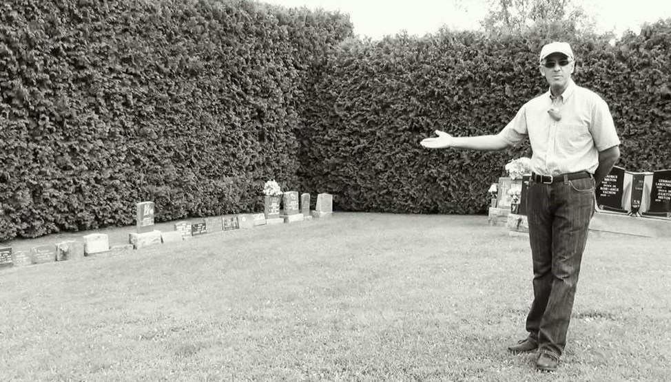  Normand DeLessard présente Pierre Veilleux, fossoyeur à Saint-Georges