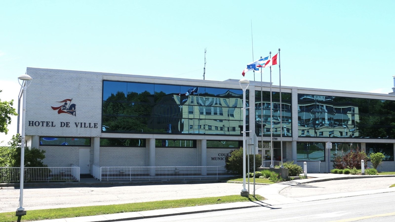 Réouverture prochaine des bâtiments municipaux