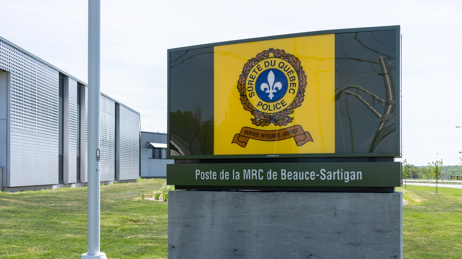 Intervention policière pour un conflit entre deux voisins