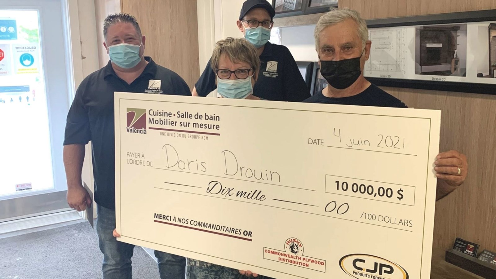 Doris Drouin remporte les 10 000 $ du concours Valencia