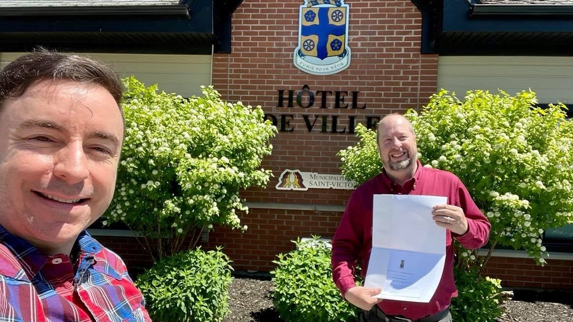 Saint-Victor souligne l'oeuvre de Normand DeLessard