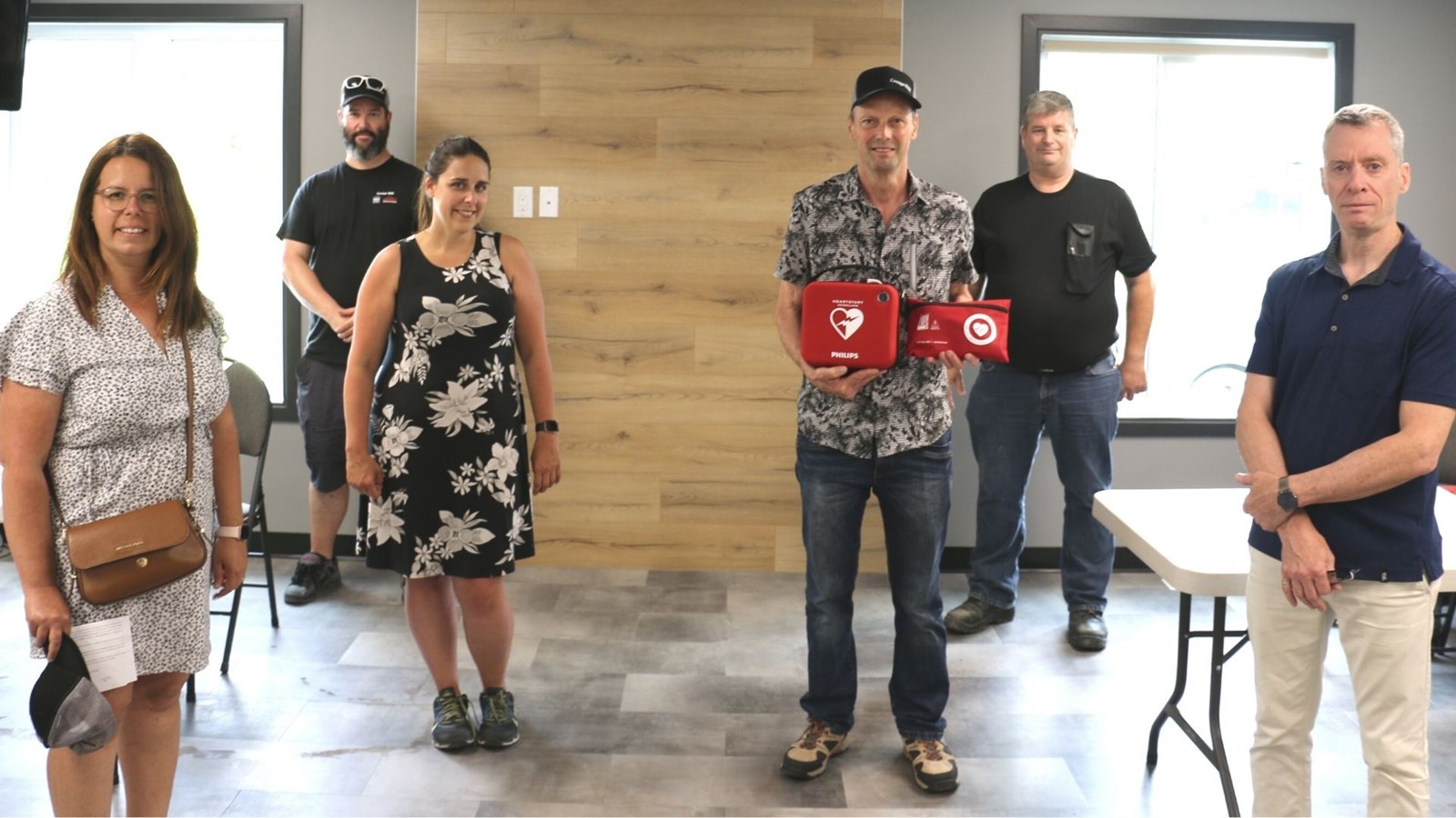 Groupe RBR installe des défibrillateurs dans ses usines